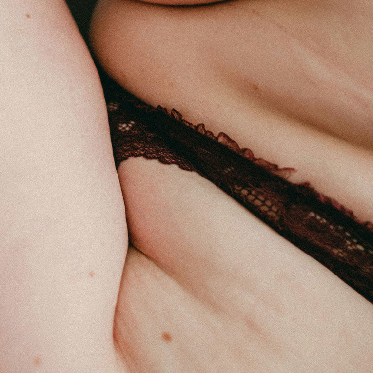 Sexe pendant les règles : bienfaits, risques ce qu'il faut savoir